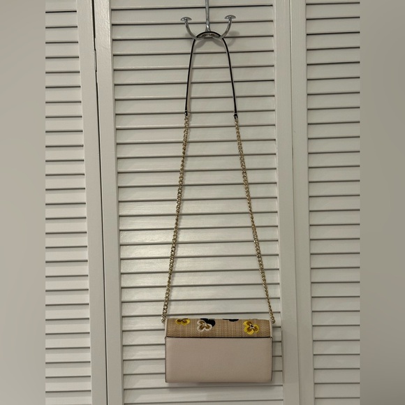 Kate Spade Wild Petal Embroidered Floral Crossbody Chain Wallet EUC - Picture 5 of 13